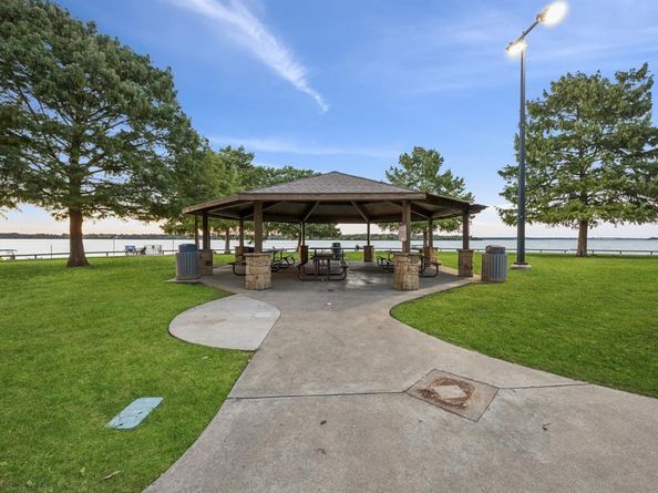 6606  Canalview Drive , Arlington Texas 76016