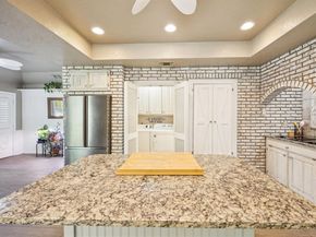 6606  Canalview Drive , Arlington Texas 76016