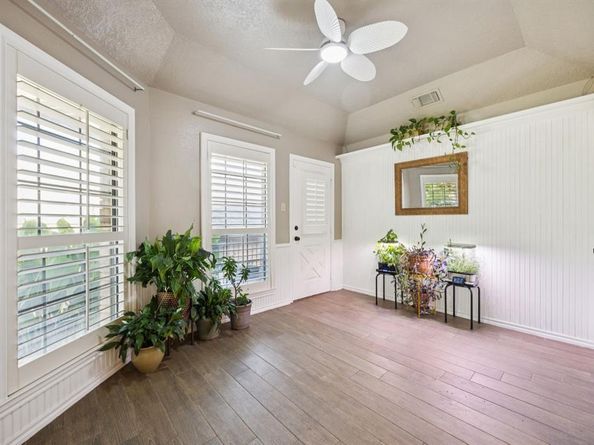 6606  Canalview Drive , Arlington Texas 76016