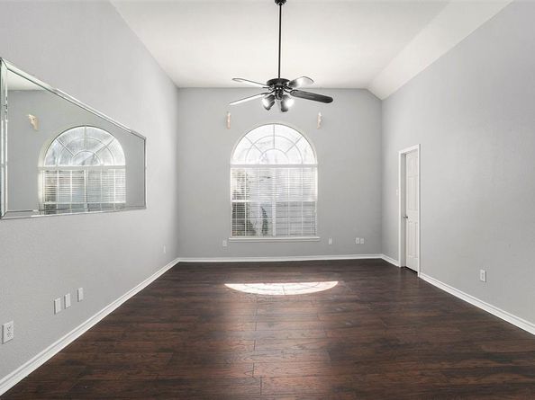 6119  Fox Hunt Drive , Arlington Texas 76001