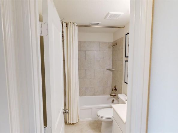 1208  Dragon Way , Azle Texas 75114