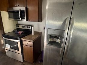 65 W Townhouse Lane  17, Grand Prairie Texas 75052