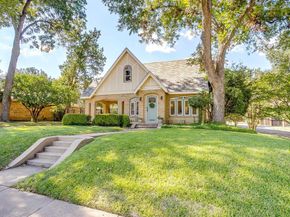 3000  6th Avenue , Fort Worth Texas 76110