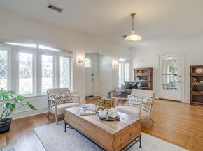 3000  6th Avenue , Fort Worth Texas 76110