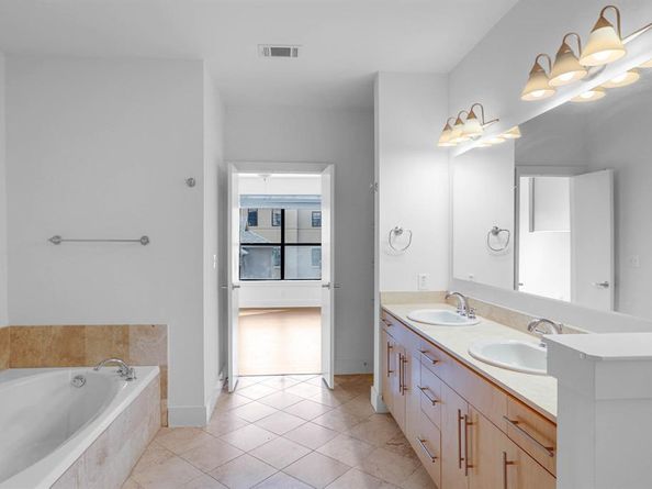 4333  Gilbert Avenue  215, Dallas Texas 75219