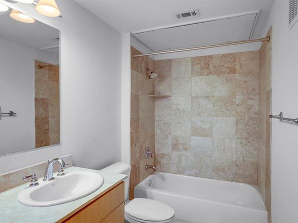 4333  Gilbert Avenue  215, Dallas Texas 75219