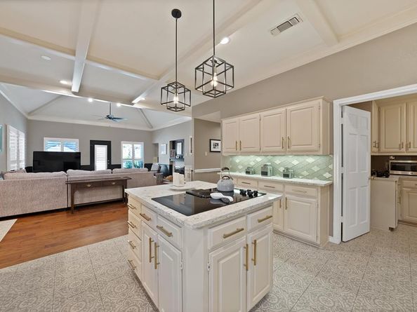2907  Arbor Oaks Drive , Arlington Texas 76006
