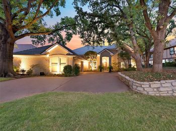 2907  Arbor Oaks Drive 