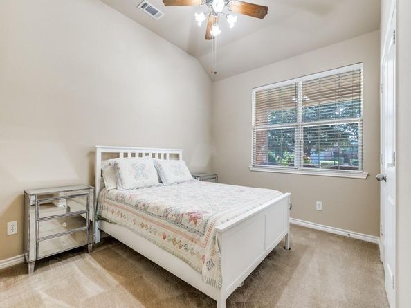 1308  Isabella Lane , Savannah Texas 76227