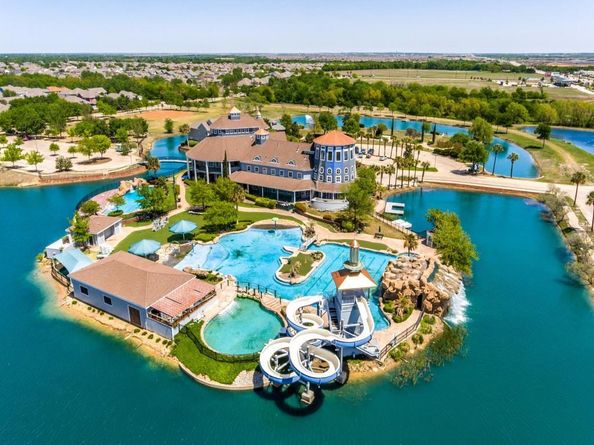 1308  Isabella Lane , Savannah Texas 76227