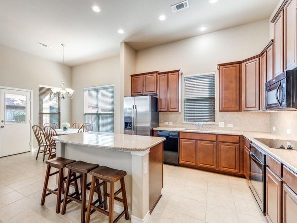 1308  Isabella Lane , Savannah Texas 76227