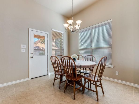 1308  Isabella Lane , Savannah Texas 76227