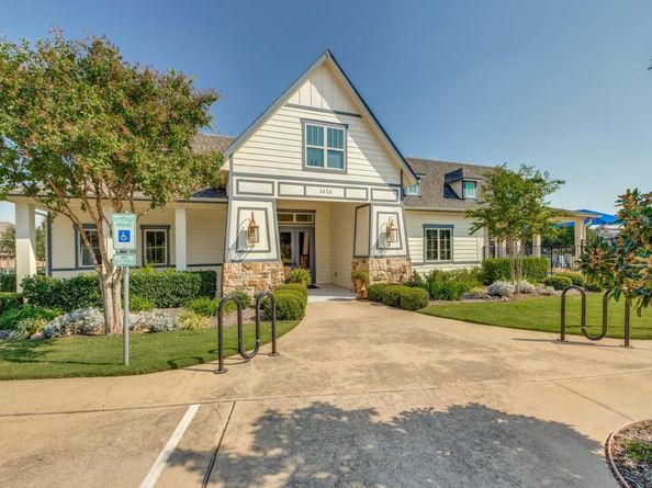 1308  Isabella Lane , Savannah Texas 76227