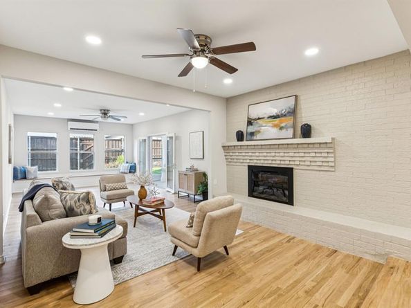 10419  Royalwood Drive , Dallas Texas 75238