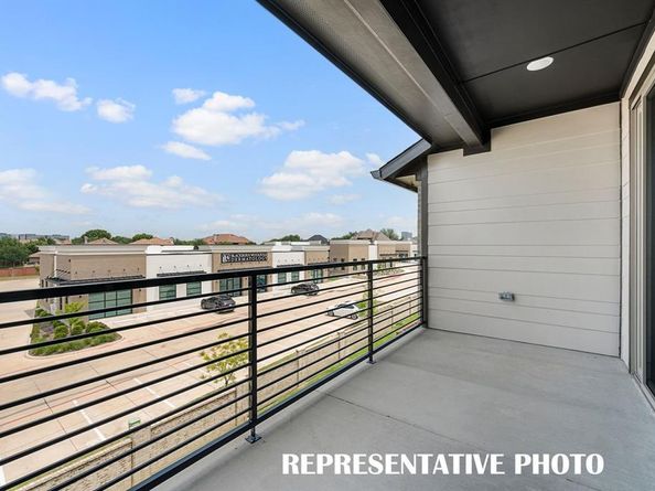 1344  Cherry Hills Lane , Irving Texas 75038