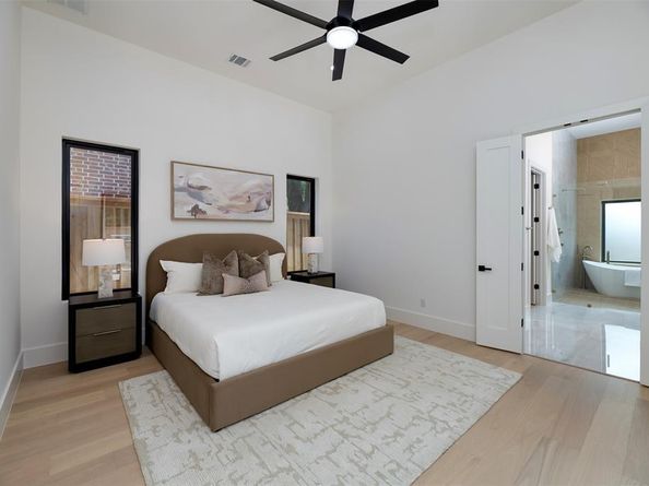 6038  Prospect Avenue , Dallas Texas 75206