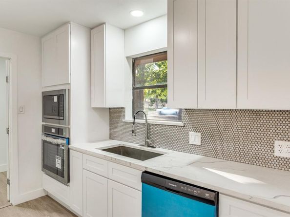3801  Brookhaven Circle , Fort Worth Texas 76109