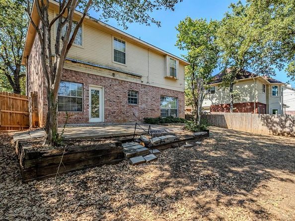 5507  Bradley Court , Arlington Texas 76017