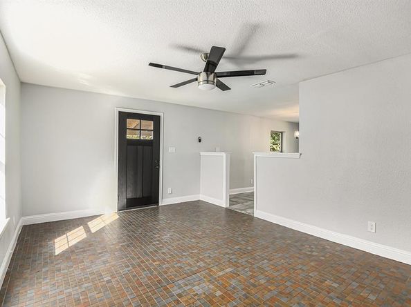 3506 N Houston Street , Fort Worth Texas 76106