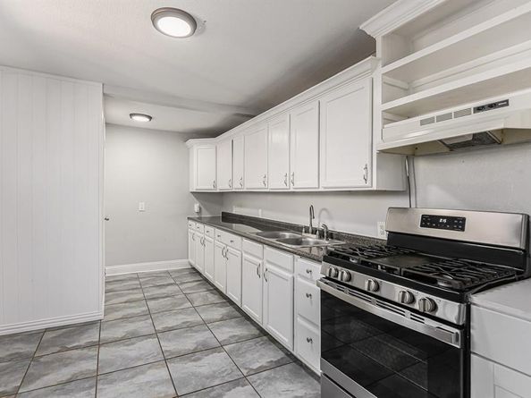3506 N Houston Street , Fort Worth Texas 76106
