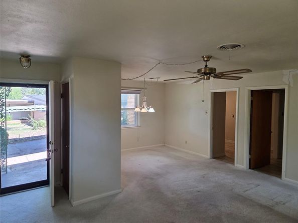 5437  Whitman Avenue , Fort Worth Texas 76133