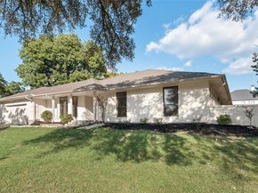 5813  Yacht Club Drive , Rockwall Texas 75032
