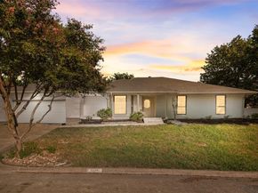 5813  Yacht Club Drive , Rockwall Texas 75032