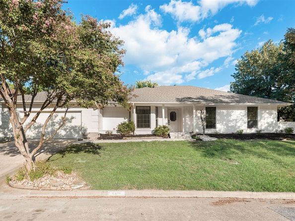 5813  Yacht Club Drive , Rockwall Texas 75032