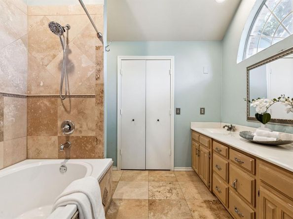 1332 E Exchange Parkway , Allen Texas 75002