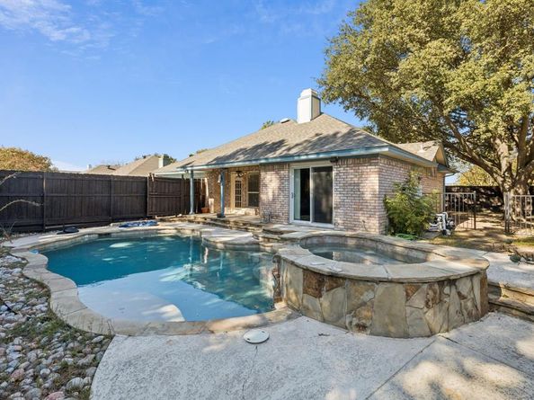 1332 E Exchange Parkway , Allen Texas 75002