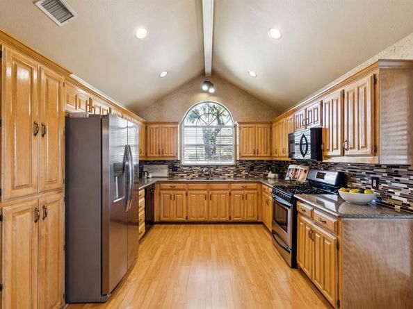 1332 E Exchange Parkway , Allen Texas 75002