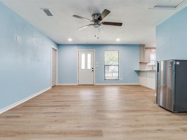 2631  Canary Drive , Dallas Texas 75216