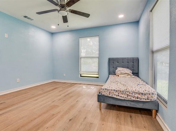 2631  Canary Drive , Dallas Texas 75216