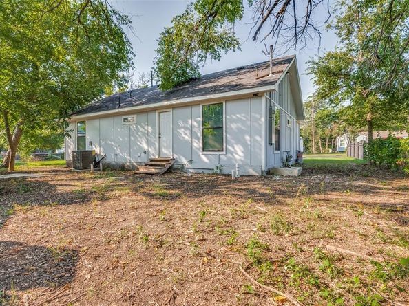 2631  Canary Drive , Dallas Texas 75216