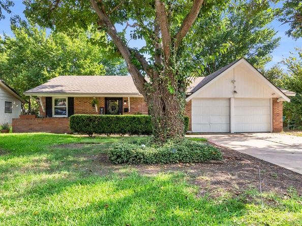 4725  Highgrove Drive , Fort Worth Texas 76132