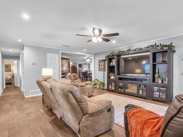 4725  Highgrove Drive , Fort Worth Texas 76132