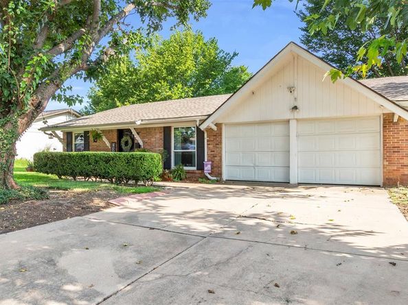 4725  Highgrove Drive , Fort Worth Texas 76132