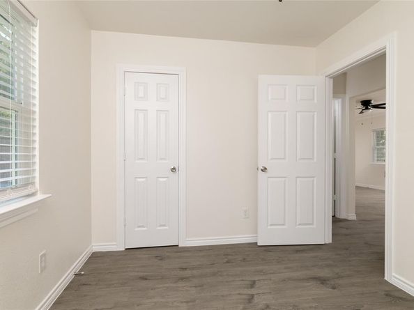 5801  Manhattan Drive , Fort Worth Texas 76107