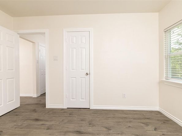 5801  Manhattan Drive , Fort Worth Texas 76107