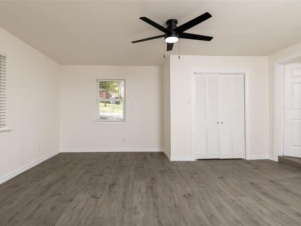 5801  Manhattan Drive , Fort Worth Texas 76107