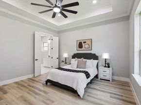 707  Ross Trail , Arlington Texas 76012