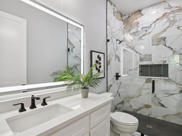 707  Ross Trail , Arlington Texas 76012