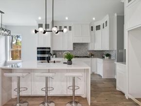 707  Ross Trail , Arlington Texas 76012
