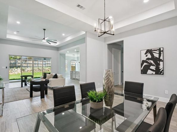 707  Ross Trail , Arlington Texas 76012