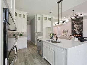 707  Ross Trail , Arlington Texas 76012