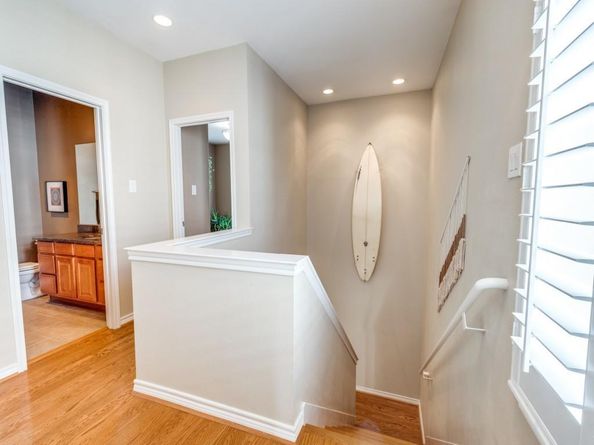 15741  Seabolt   28, Addison Texas 75001