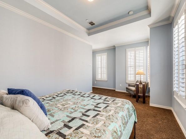 15741  Seabolt   28, Addison Texas 75001
