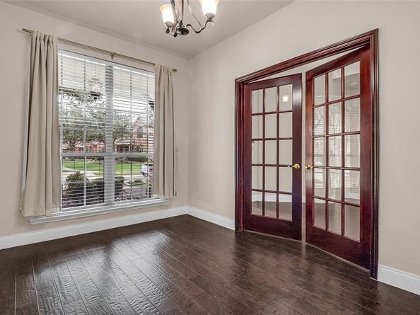 1101  Knightsbridge Drive , Frisco Texas 75036