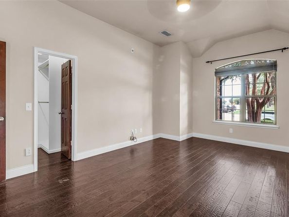 1101  Knightsbridge Drive , Frisco Texas 75036