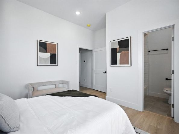 312 N Lancaster Avenue  102, Dallas Texas 75203